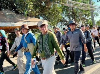 Close to a Thousand Marchers Join the 160-km Freedom March Honoring WWII Heroes